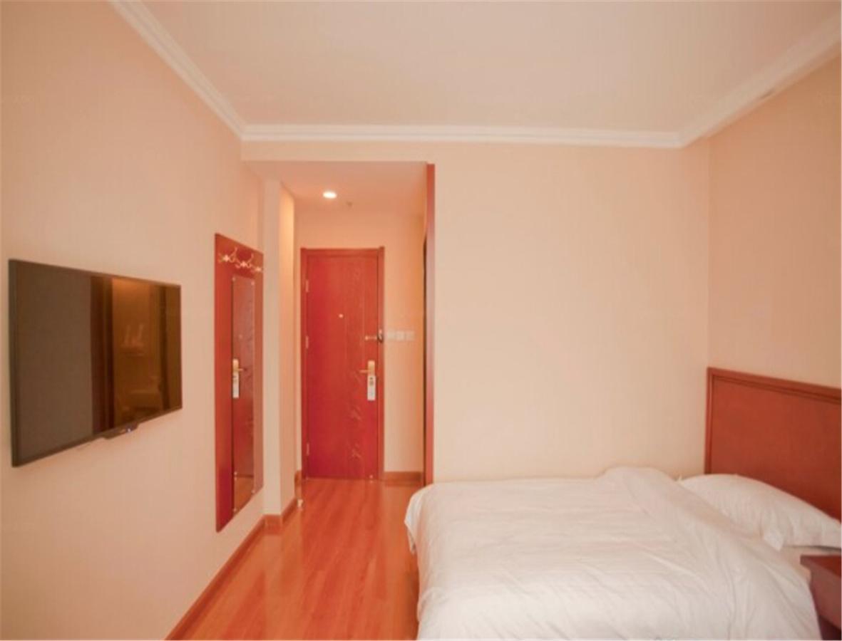 Greentree Inn Liaoning Dalian Railway Station South Shengli Square Express Hotel Buitenkant foto